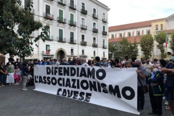 protesta associazioni tariffe